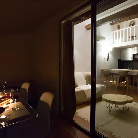 Apartment Entre Pierres Et Soleil - Vue Cite